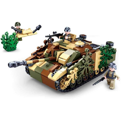 WWII German Assault Tank + 3 Soldiers
